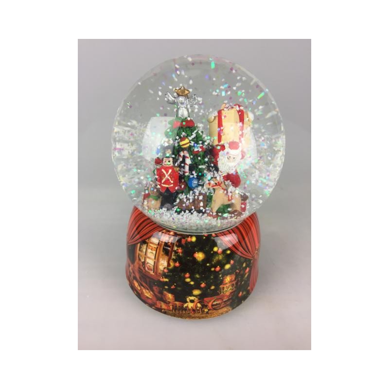 Snow globe with Santa and gifts