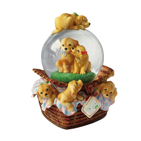 Dog basket with glitter globe